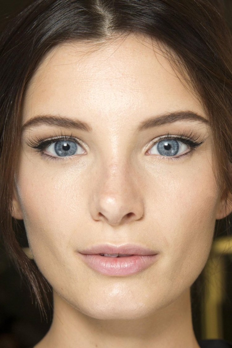 Модель Милена Росалия