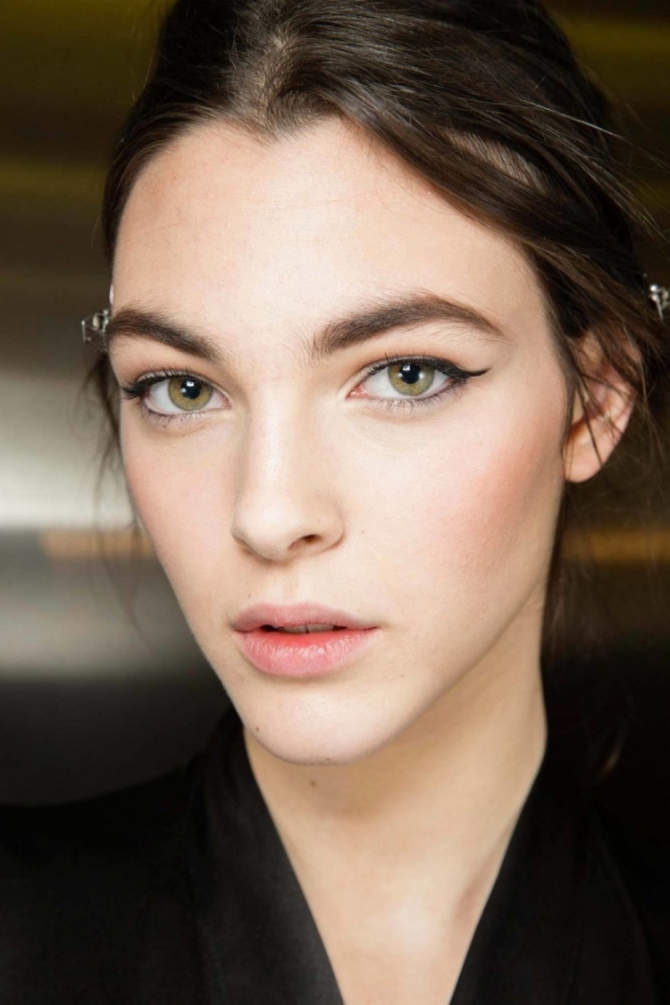 Растушеванная стрелка Гоар