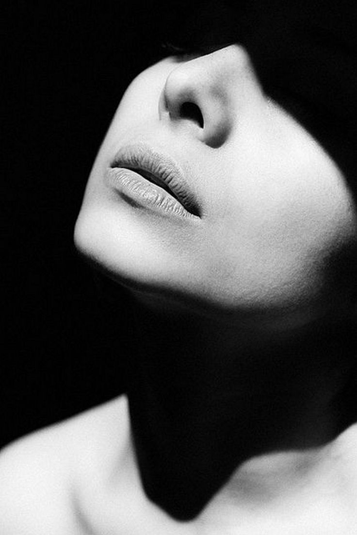 Черно белый макияж