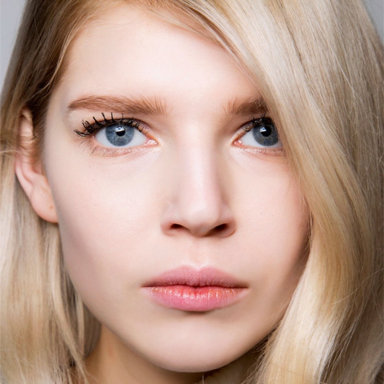 Кендалл Дженнер чб