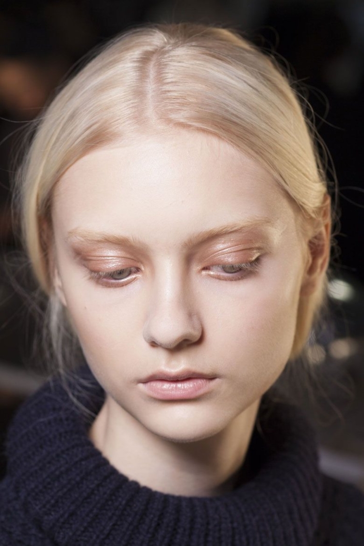 Nastya Kusakina альбинос