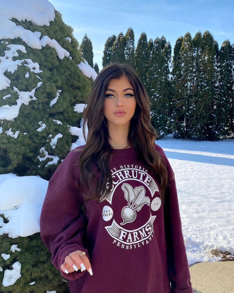 Женщина селфи