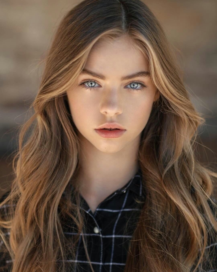 Красивые брюнетки