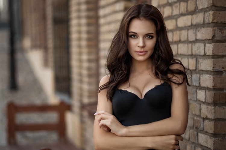 Красивые шатенки