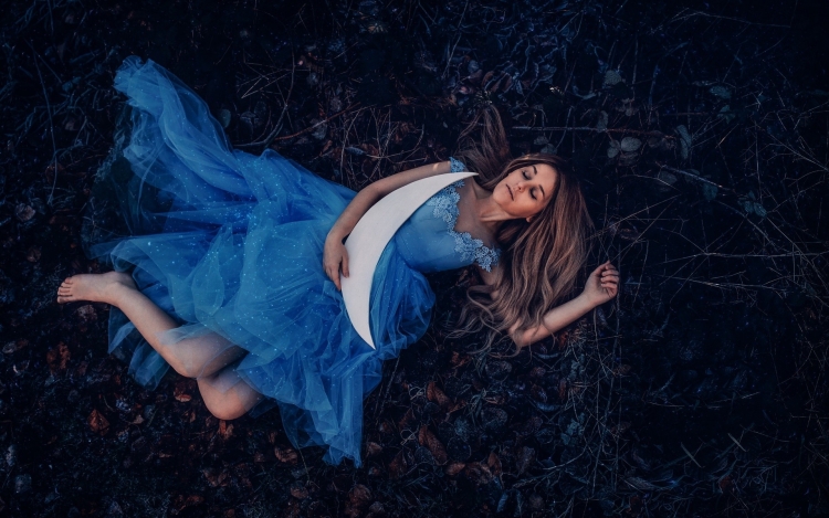 Синее платье для выпускного