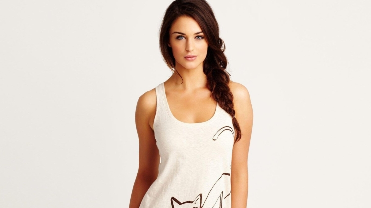 Футболка женская