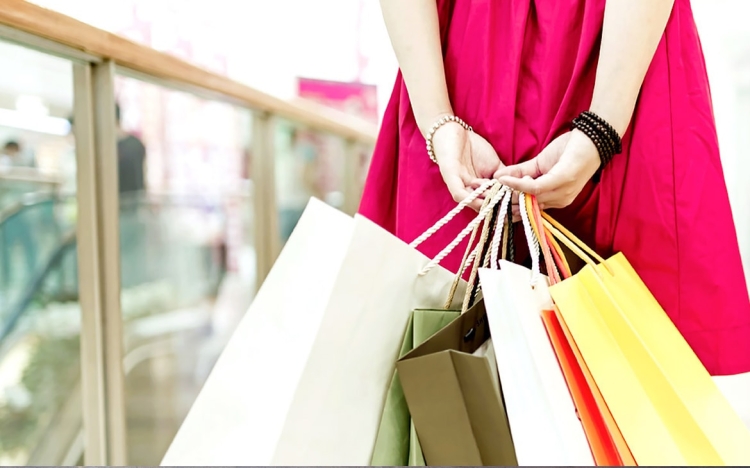 Шоппинг пакеты одежда