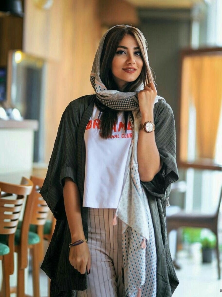 Иранский певицы 2021