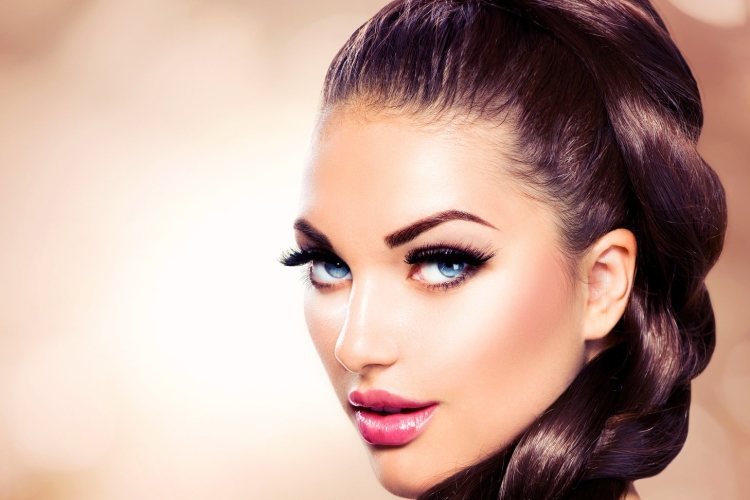 Модель макияж