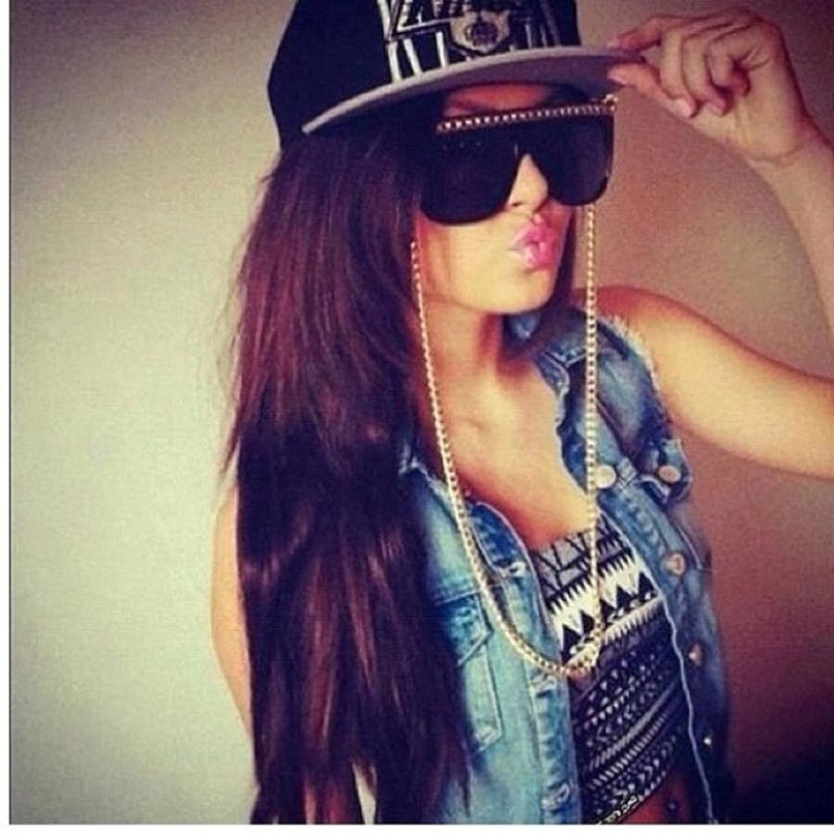 Крутые девушки с айфоном