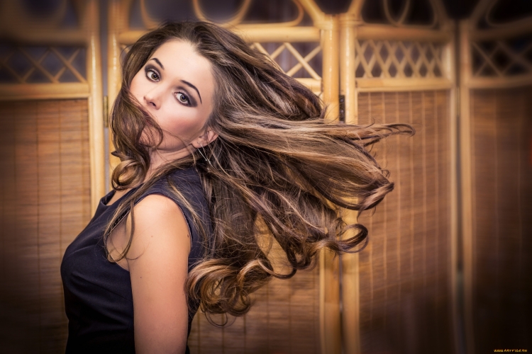 Красивые шатенки с длинными волосами