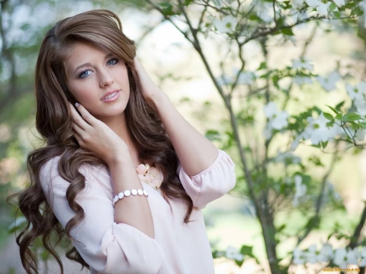 Красивые шатенки