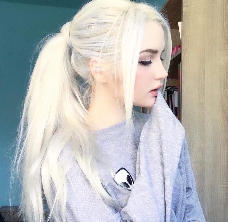 Сохры девушек с белыми волосами