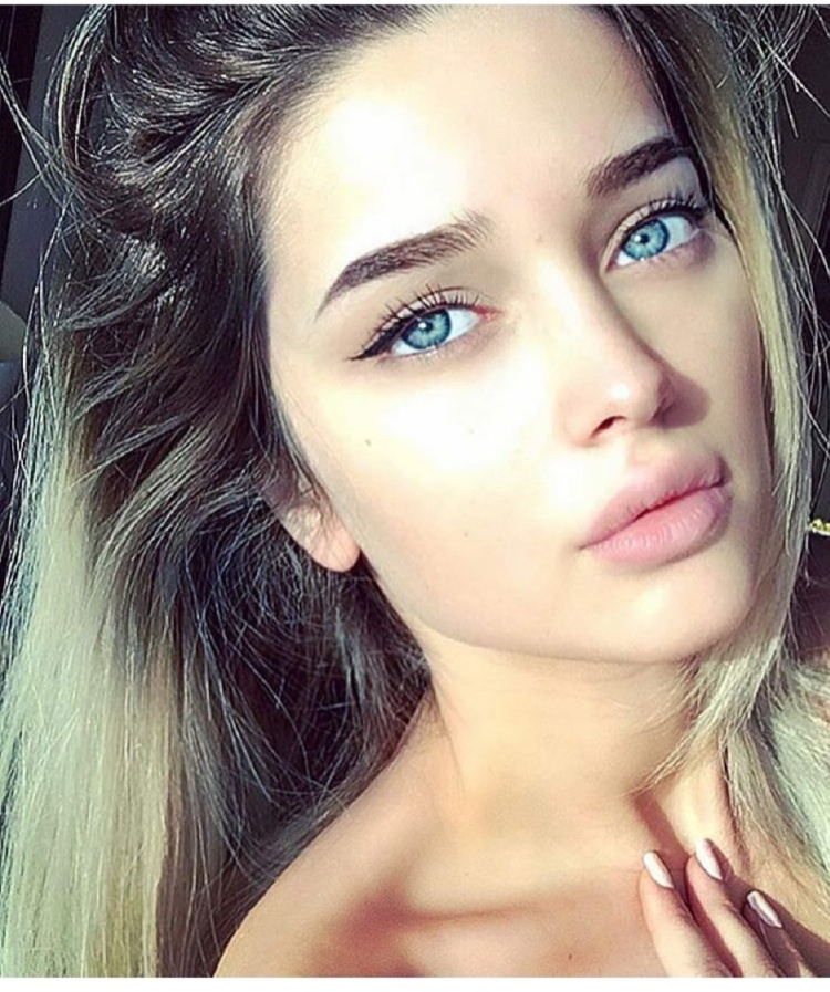 Мариан Пашаева до пластики