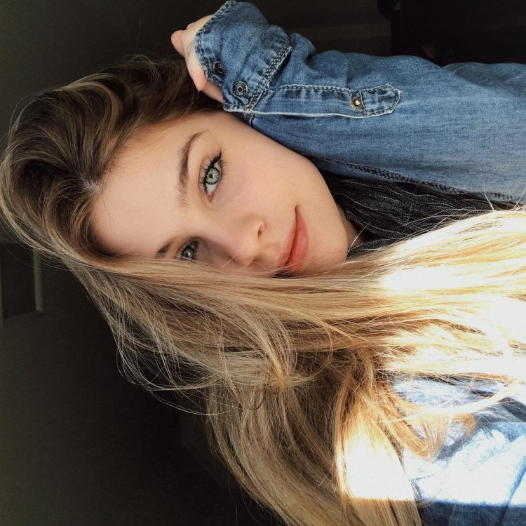 Соня Варламова