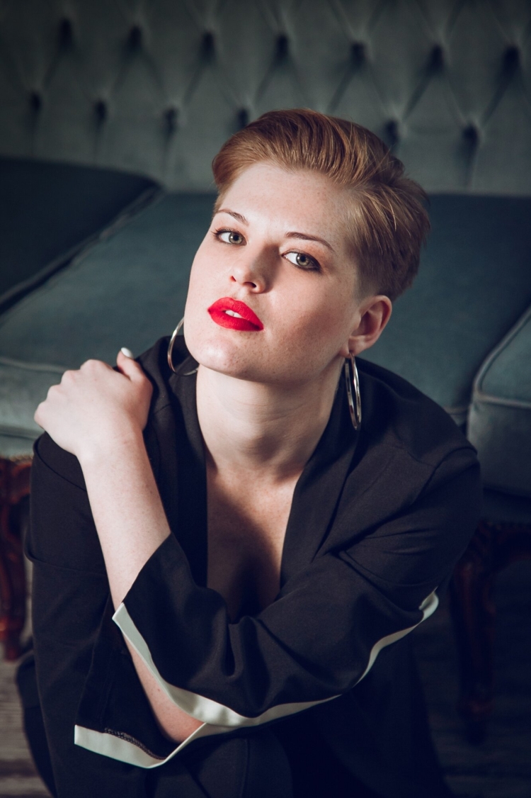 Alena Omovych слитые