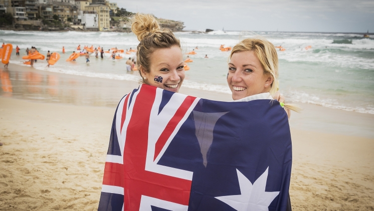 The Kid Laroi и Катарина Деме