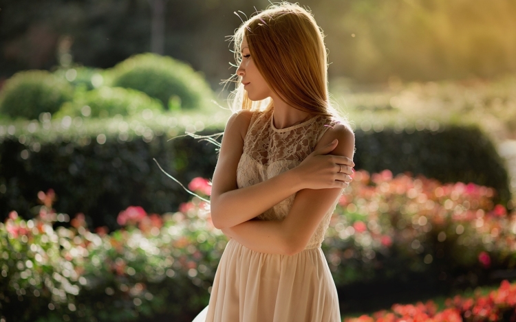 Милые нежные девушки