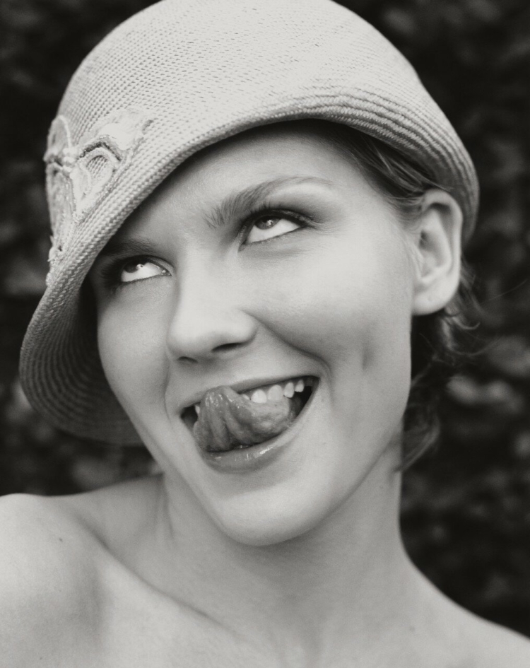 Kirsten Dunst tongue