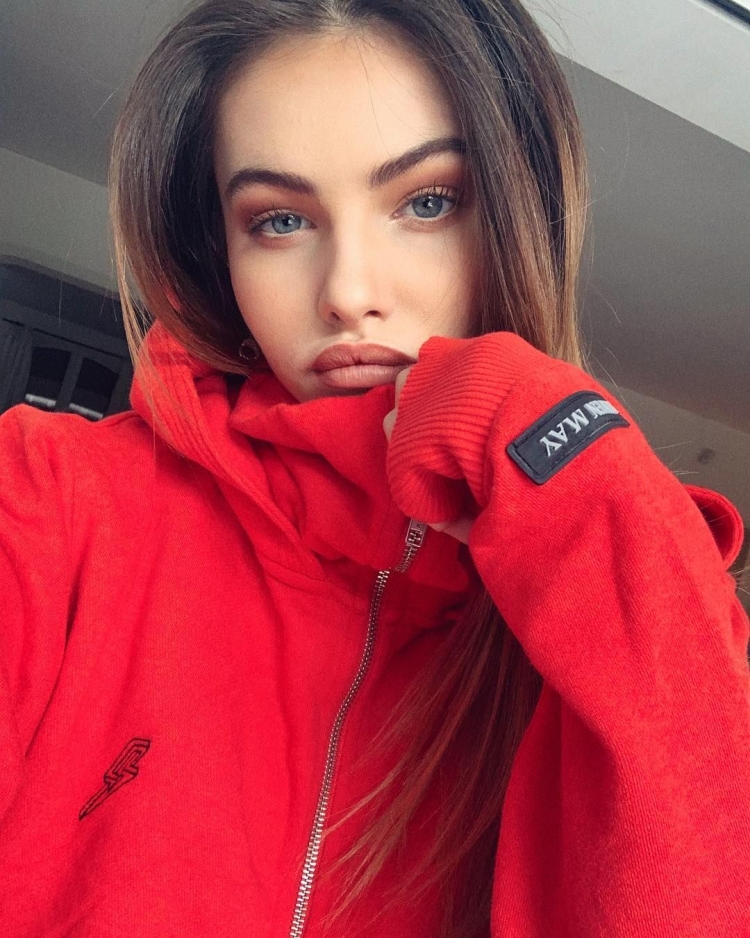 Модные крутые девочки