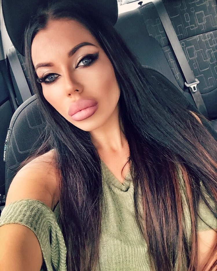 Девушка в инсту