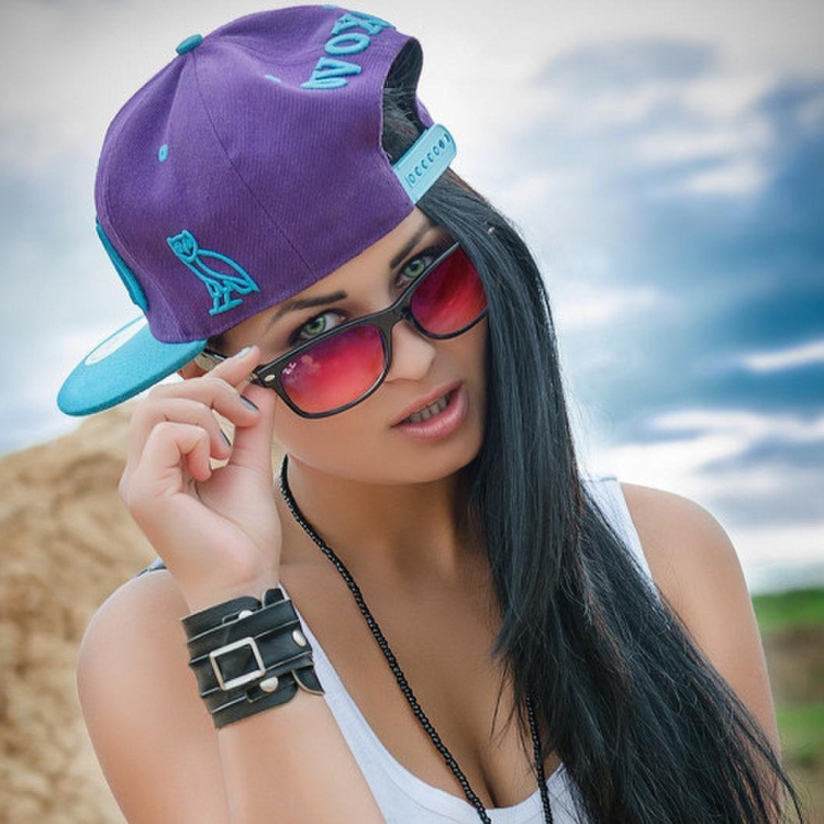 Аня Каштанова