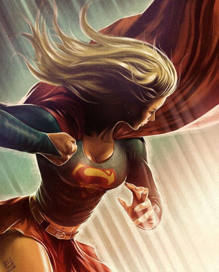 Меган Фокс в костюме Супергерл