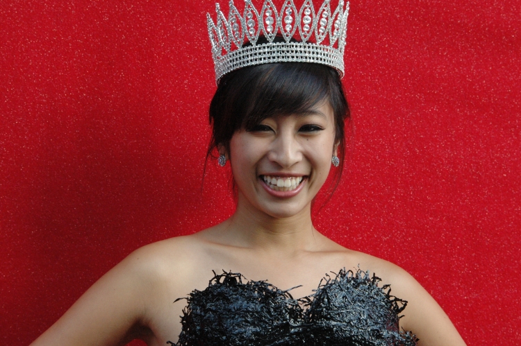 Красивые филиппинки в купальнике