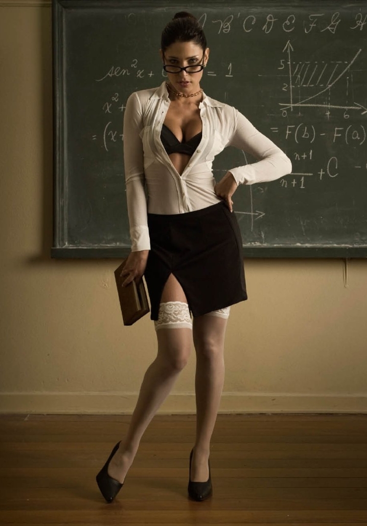 Образ училки из 90