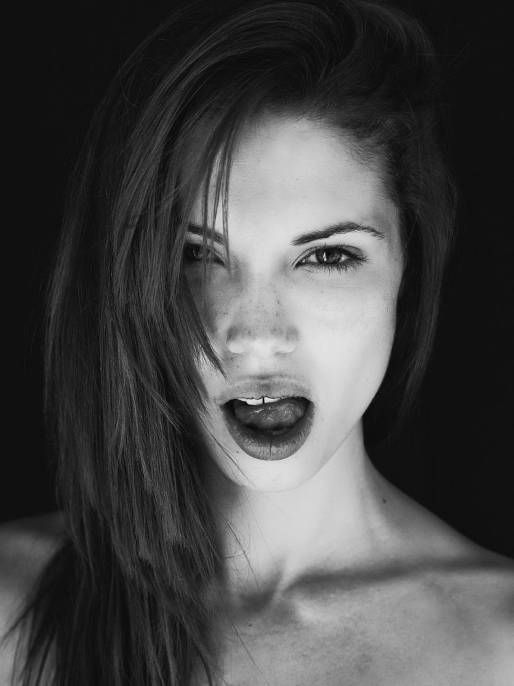 Amber heard Black hair