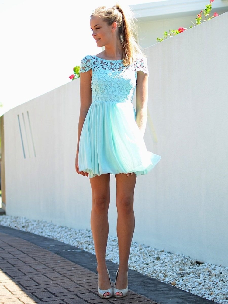 Красивая спинка на платье