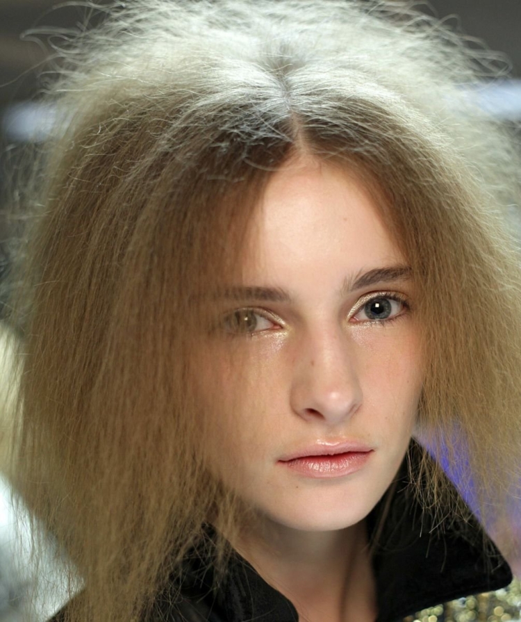 Пушистые волосы