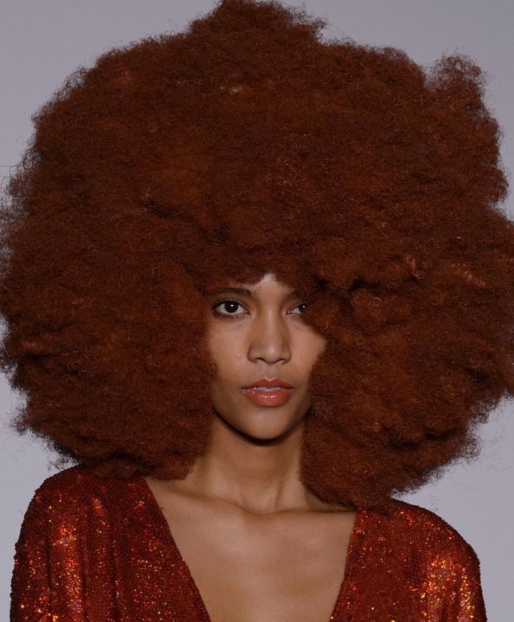 Вьющиеся волосы от природы на концах