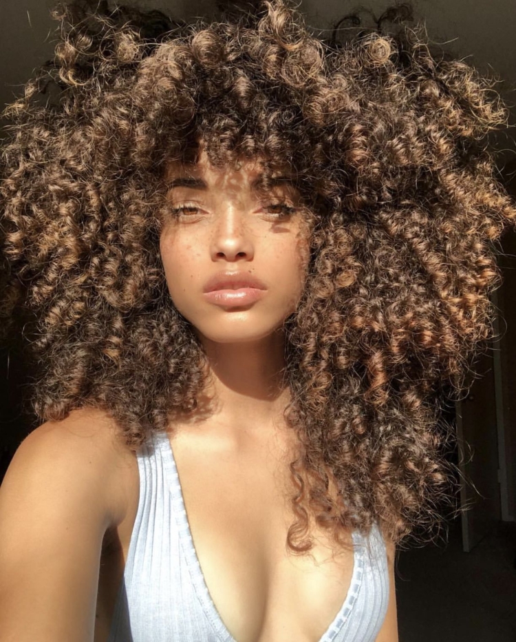 Curly Романадзе