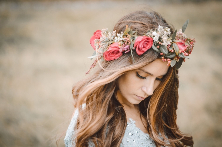 Венок из пионов на голову