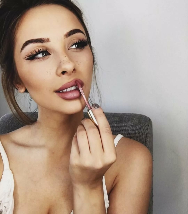 Красивый и оенкий маккияд