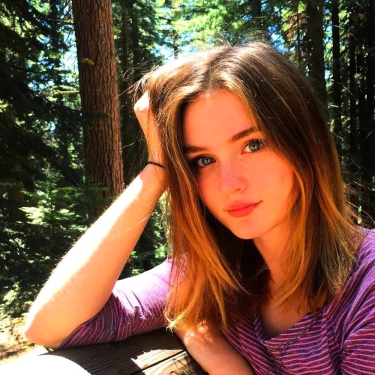 Кристина Брусникина