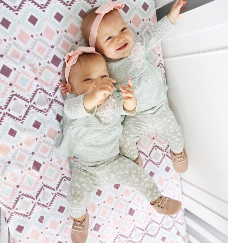 Nerisha Amanda близняшки