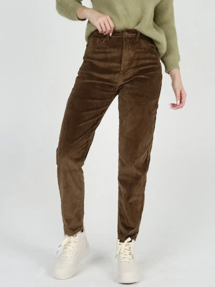 Вельветовые брюки женские тренд 2022