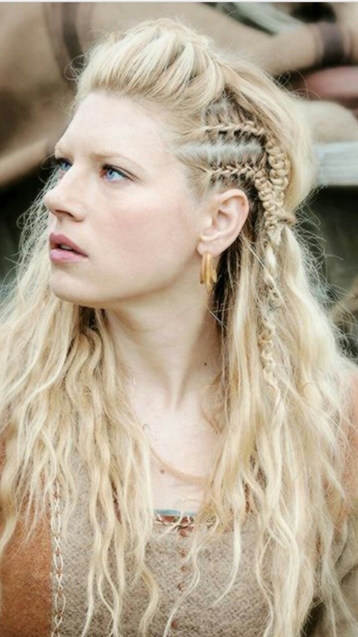 Лагерта Викинги прическа