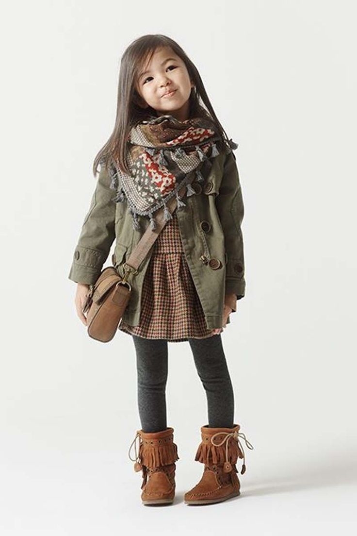 Стильная одежда для девочек на осень