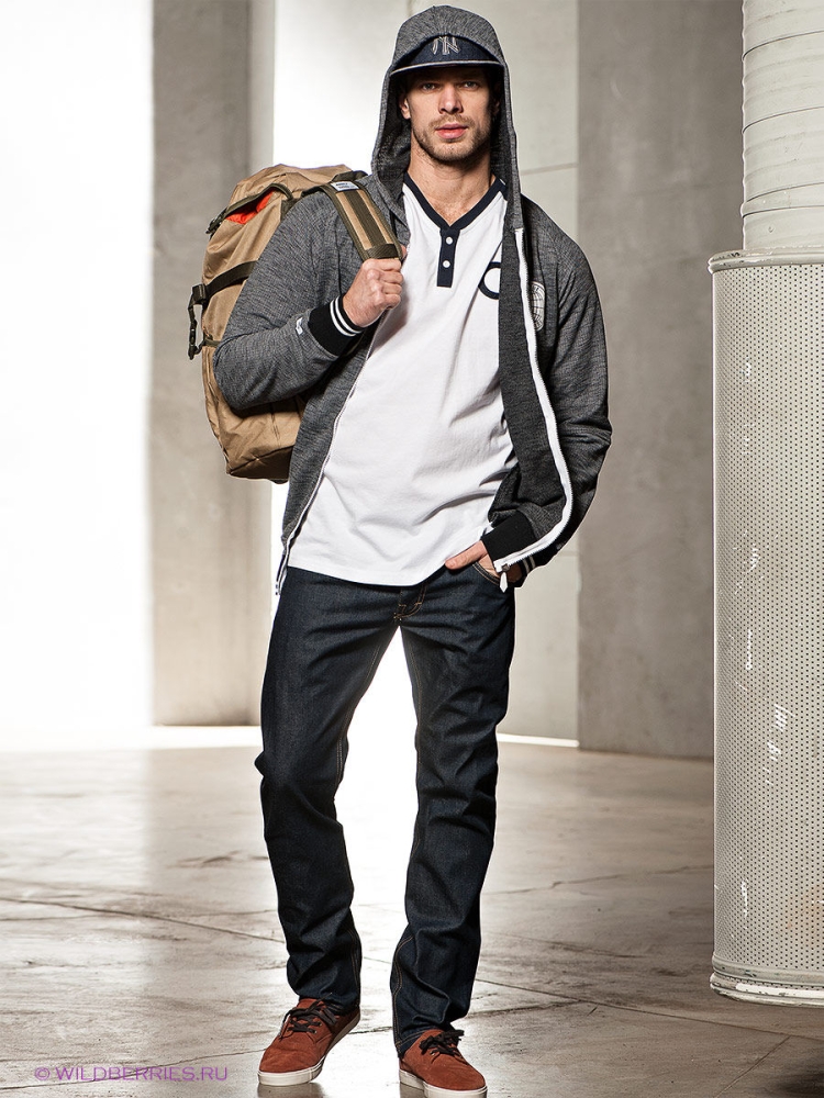 Мужской уличный спортивный стиль