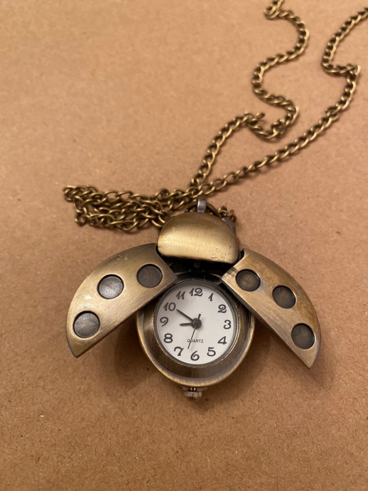 Подвеска часы