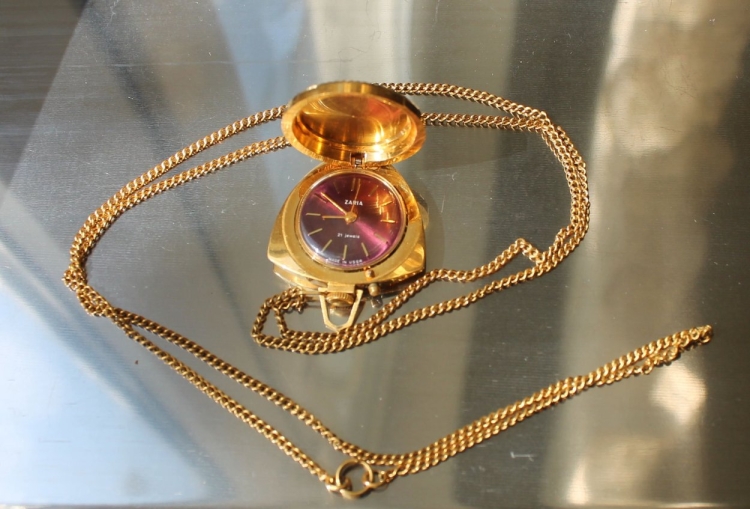 Часы - кулон - Zaria 21 Jewels