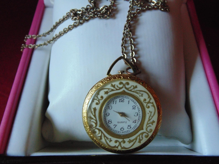 Женские часы кулон 1916 год