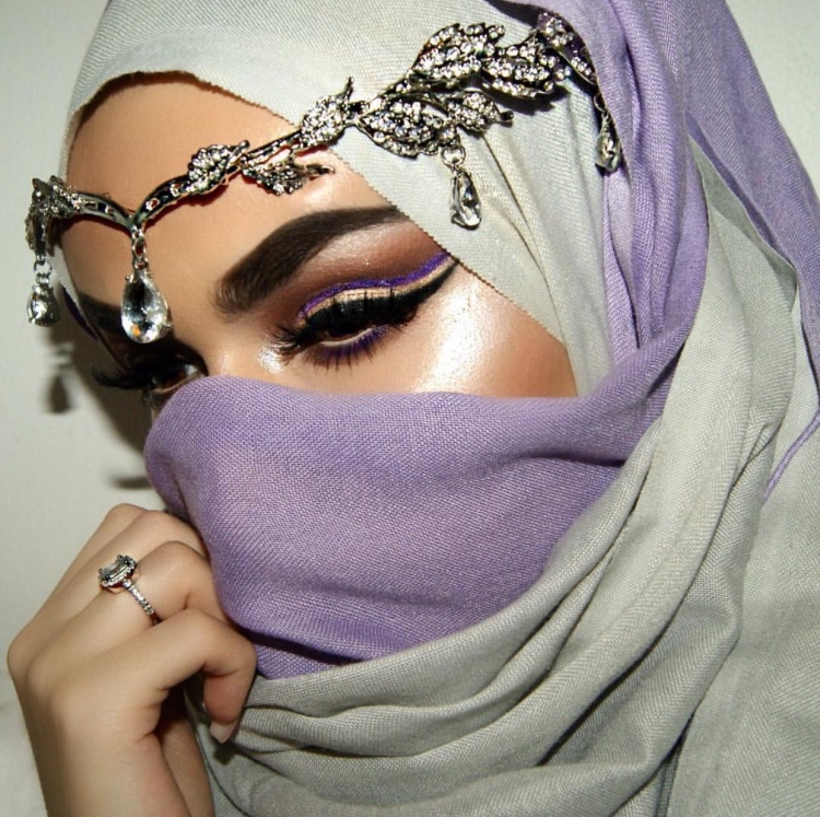 Египетские танцовщицы беллиданс