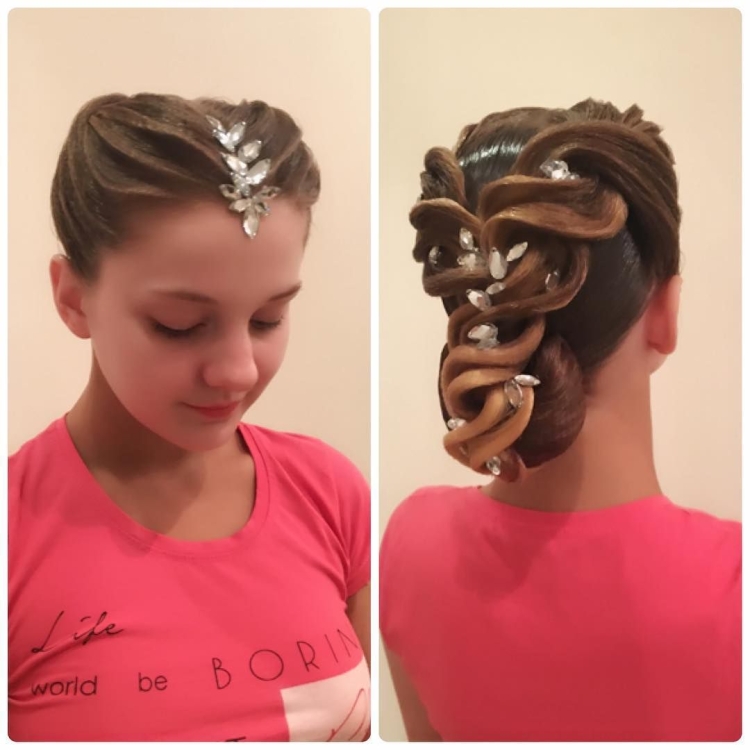 Прическа для бальных танцев со жгутами