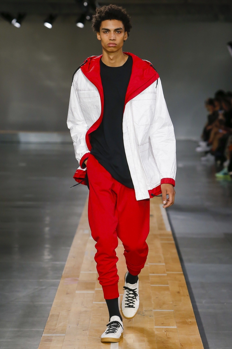 Мужчина в рубашке