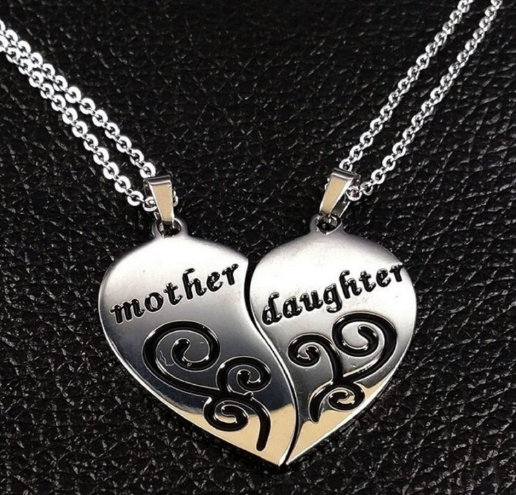 Кулон мама и дочка