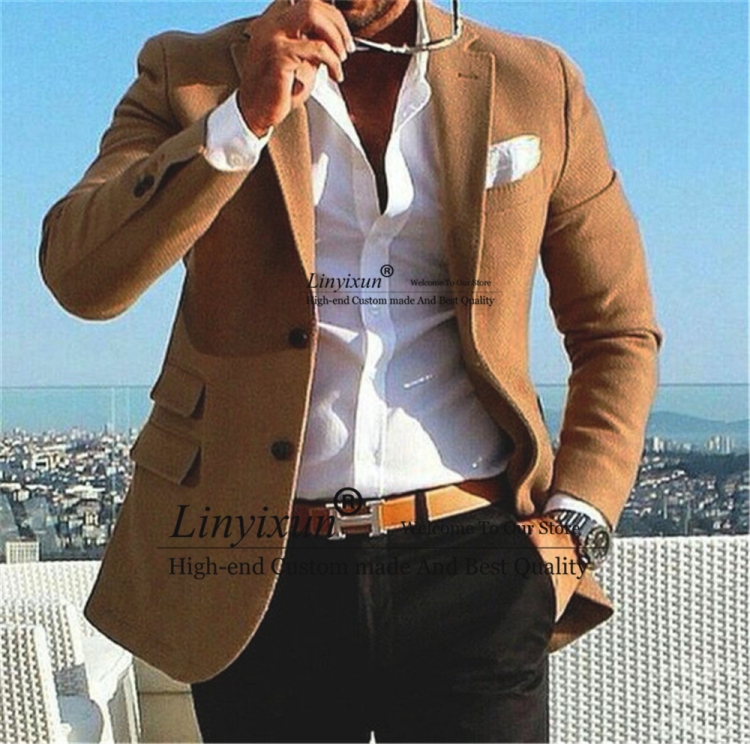 Парень в пиджаке